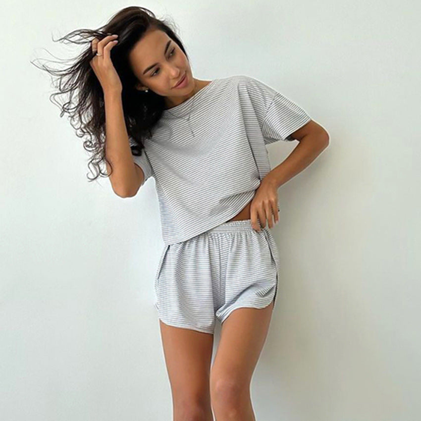 2-Piece Split Shorts Pajamas - Comfort Meets Chic!
